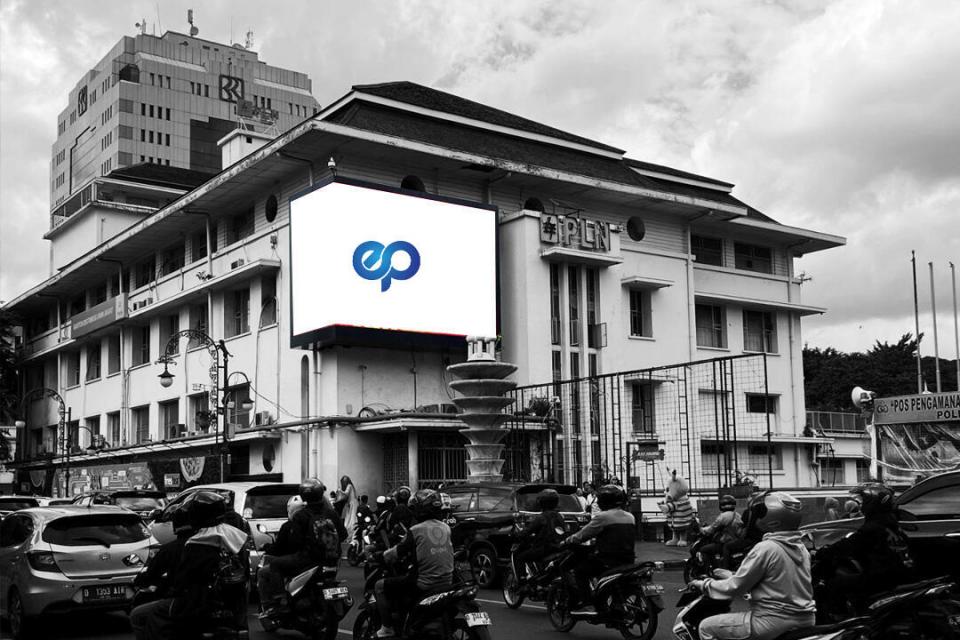 Videotron at Jl. Asia Afrika, Bandung